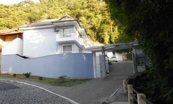 Imagem 4: Casa de condomínio para venda possui 120 metros quadrados com 4 quartos