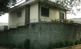 Imagem 7: CASA ASSOBRADADA COM 4 QUARTOS, 4 BANHEIROS E 1 VAGA