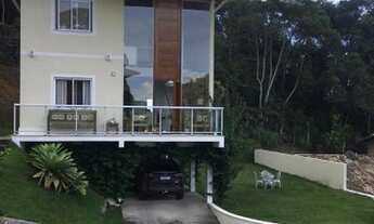 Imagem 2: EXCELENTE CASA EM CONDOMÍNIO - BOM GOSOT E FINO ACABAMENTO - PRÓXIMO AO CENTRO DE TERESÓPO