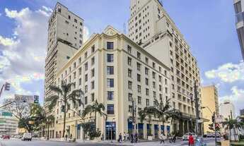 Imagem: Jacques Pilon Studio decorado à venda com