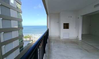 Imagem 4: Á poucos metros do mar, área de lazer de frente para o mar!