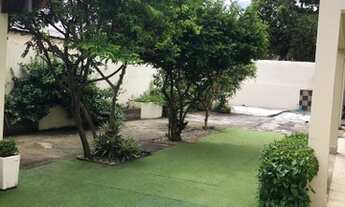 Imagem: Casa com 2 pavimentos nas imediações do