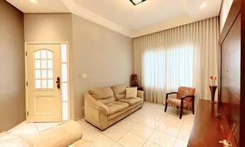 Imagem 5: Casa para venda com 194 metros quadrados com 3 quartos