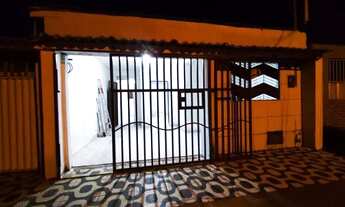 Imagem: Aluga-se casa com 2 quartos/garagem para