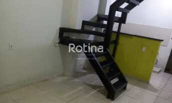 Imagem: Casa para aluguel, 2 quartos, Laranjeiras