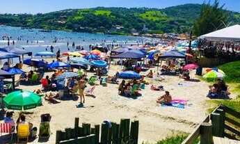 Imagem 2: Casa Beira Mar centro Garopaba, Top das Top térrea, quiosque pé na areia, 100m da Gelomel