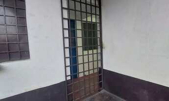 Imagem 3: R$ 500 Kitnet pra solteiro, incluso cama, energia, água, Internet 1 ponto