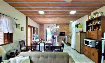 Imagem 7: Linda casa em amplo terreno no Povo Novo