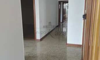 Imagem 3: Apartamento para aluguel tem 265 metros quadrados com 4 quartos