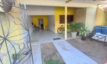 Imagem: Casa em porto da rua São Miguel dos Milagres