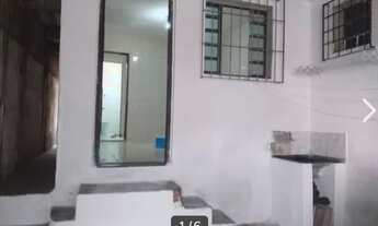 Imagem: Casa de aluguel 2 cômodos e 1 banheiro