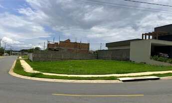 Imagem: Esquina 421,34m² - Condominio Parqville