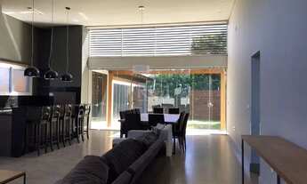 Imagem 4: Casa para Venda - 270m², 3 dormitórios, sendo 1 suites, 2 vagas - Centro