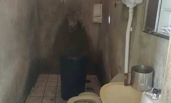 Imagem 3: VENDO CASA Casa com 2 dormitórios