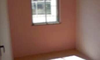 Imagem 6: Apartamento Colinas de Pituacu segundo andar nascente próximo a praça