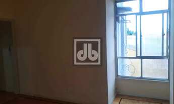 Imagem 2: Apartamento á venda São Cristóvão sala 1quarto com dependências completa revertida para o