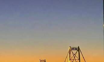 Imagem 2: Apartamento em frente às pontes, com o melhor pôr do sol da Ilha