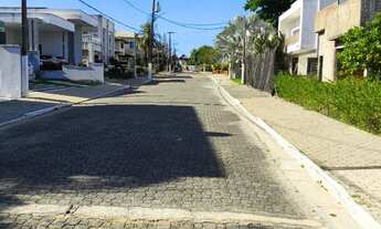 Imagem 2: Casa com três suítes no condomínio Vivenda dos Ramalhetes - 201m²