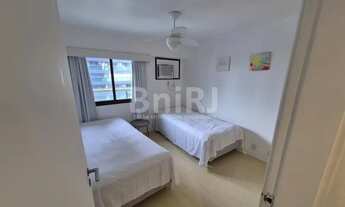 Imagem 5: Av. Lucio Costa - Aquabella- 3 quartos original 4 quartos