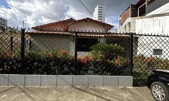 Imagem 5: GO UP Vende,magnifica Casa em alameda. 5/4 com 3 suítes, piscina, área Gourmet. garagem