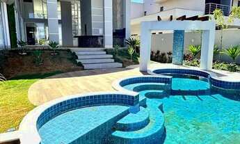 Imagem 4: Excelente sobrado com acabamento diferenciado no condomínio Jardins Munique