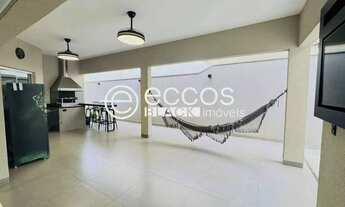 Imagem 2: Casa em condomínio para aluguel, 4 quartos, 2 suítes, 4 vagas, Nova Uberlândia - Uberlândi