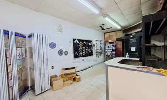 Imagem 3: Loja comercial de 169m² com estacionamento para locação - Vila Seixas