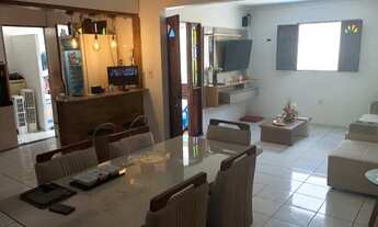 Imagem: Casa 3 quartos, sendo 2 suítes com piscina