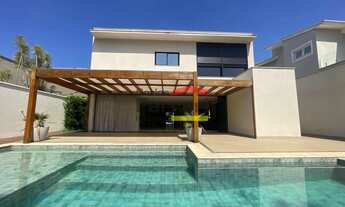 Imagem: Casa de alto padrão em Alphaville Zero