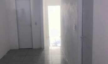 Imagem 2: Aluga um apartamento no chão!