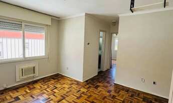 Imagem 2: Apartamento 2 dormitórios à venda Passo da Areia Porto Alegre/RS