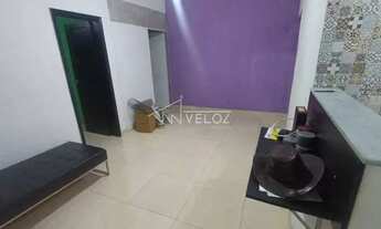 Imagem 2: Apartamento - / Residencial / Santa Teresa