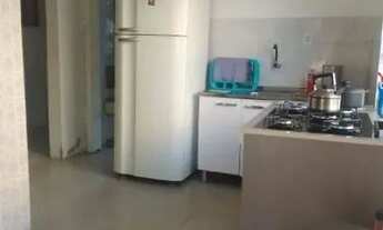 Imagem 3: Casa em Porto Alegre, no bairro Guarujá, com 2 dormitório(s), e 2 banheiros, à v