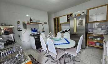 Imagem 2: Casa bem localizada na praia Massaguaçu