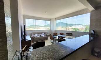 Imagem 2: Apartamento de 3 dormitórios com Amplo Pátio de 72m² no Rio Vermelho, Florianópolis