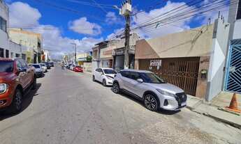 Imagem 2: Casa Com Ótima Localização Disponível Para Aluguel na Avenida Carlos Burlamarqui