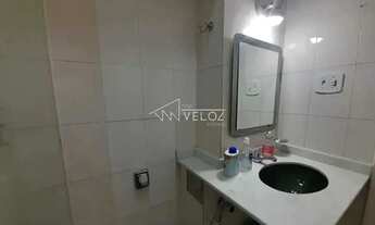 Imagem: Apartamento - / Residencial / Glória