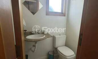 Imagem 7: Sobrado para venda possui 118 metros quadrados com 3 quartos em Medianeira - Porto Alegre