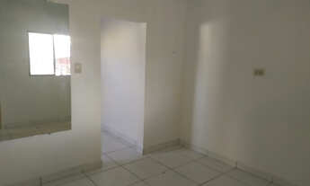 Imagem 2: Kitnet grande na Amelia Rosa com água incluso