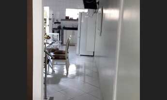 Imagem 2: Casa Com Energia Solar para Venda de 2 Pavimentos na Pedreira com 3 suítes, Belém