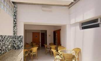 Imagem 6: Apartamento com 2 dormitórios, 1 banheiro com janela, 2 vagas livres de garagem