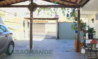 Imagem 3: Casa em excelente localização no bairro Água Verde próximo a padaria Pão Dourado: Paviment