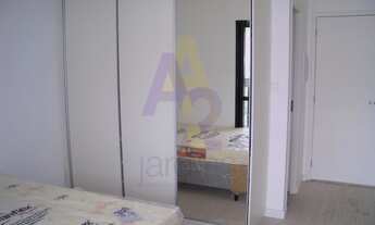 Imagem 3: Studio em ótimo estado. Mobiliado com cozinha equipada e ar condicionado. Com varanda fech