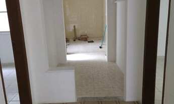 Imagem 7: Casa Ampla com três quarto e uma suíte bem ventilada e iluminada