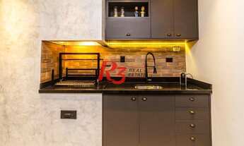 Imagem 7: LINDO AP. À VENDA NO GONZAGA, LAZER DE RESORTE, ALTO PADRÃO, 2 SUÍTES, 1 VAGA, ACABAMENTO