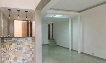 Imagem: Casa à venda com 350m², 3 quartos e 2