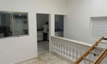 Imagem 5: Casa com 3 casas no terreno com 2 dorm cada