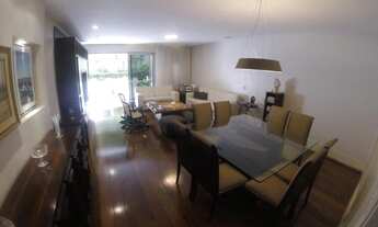 Imagem 2: Apartamento de 152 metros quadrados no bairro Cosme Velho com 4 quartos