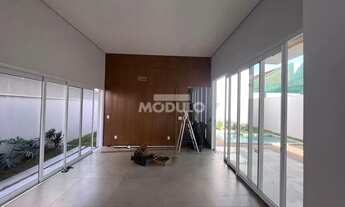 Imagem 2: CASA DE CONDOMÍNIO à venda, 3 quartos, 3 suítes, 2 vagas, JARDIM BOTANICO - Uberlândia/MG