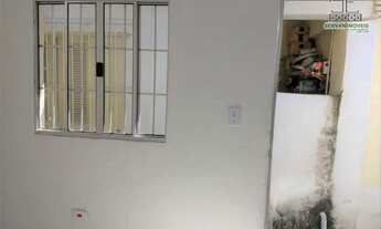 Imagem 3: Casa com 1 dormitório para alugar por R$ 650,00/mês - Jardim Elvira - Osasco/SP